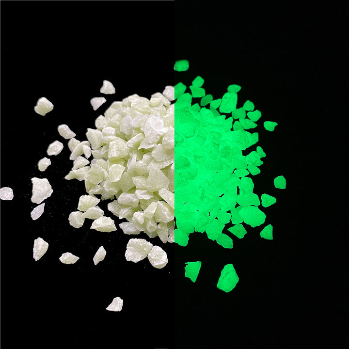 Day and night comparison view of the 1/4" Emerald Yellow Ultra Grade Glow Stones
